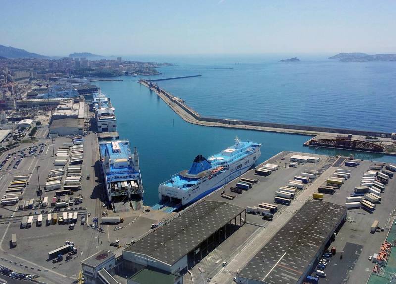 Avocat trafic de cigarettes contrebande MARSEILLE